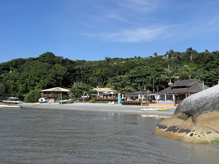 BR0210GM004_ilha-papagaio.jpg [&copy; Last Frontiers Ltd]