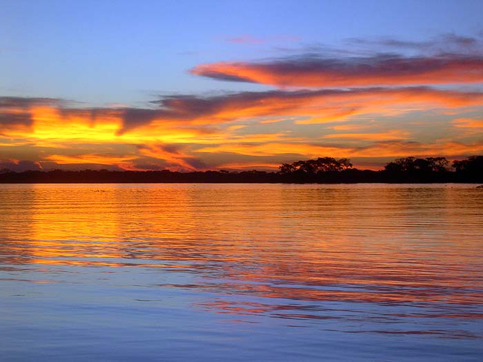 BR0504SM234_Sunset_Mutum_Pantanal.jpg [&copy; Last Frontiers Ltd]
