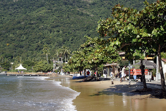 BR0507EM457_ilha_grande.jpg [&copy; Last Frontiers Ltd]