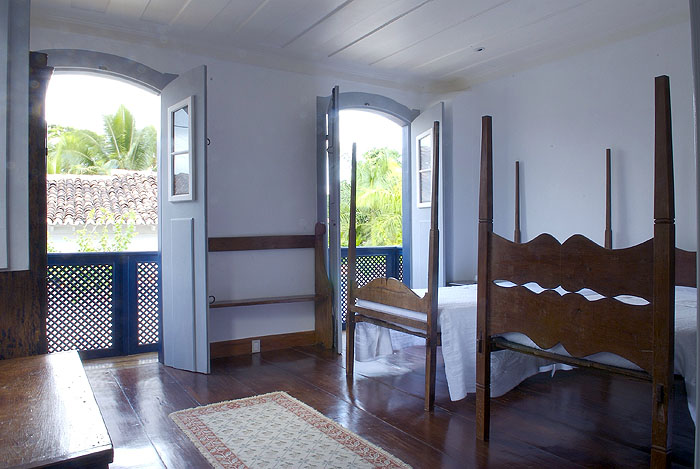 BR06BB_casa-parati-simon35-bedroom3.jpg [&copy; Last Frontiers Ltd]