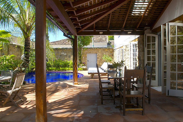 BR06BB_casa-parati-simon4.jpg [&copy; Last Frontiers Ltd]