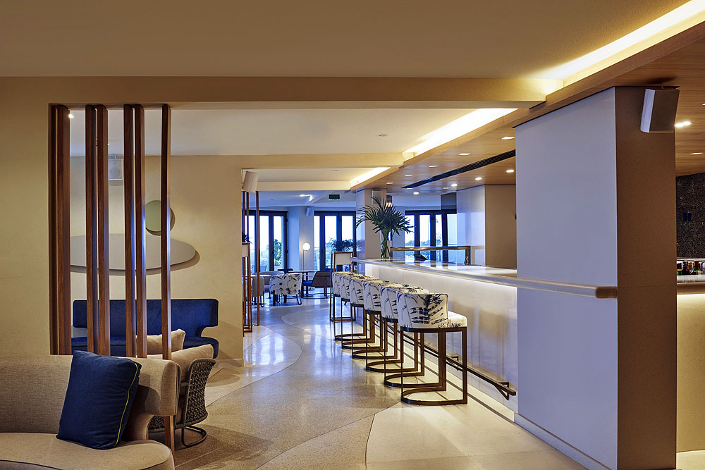 BR0719FC01_fairmont-copacabana.jpg [&copy; Last Frontiers Ltd]