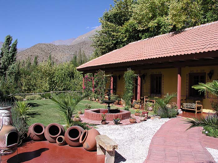 CH0304EP404_hacienda_los_andes.jpg [&copy; Last Frontiers Ltd]