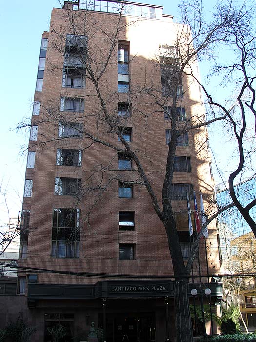 CH0806RB022_parkplaza.jpg [&copy; Last Frontiers Ltd]