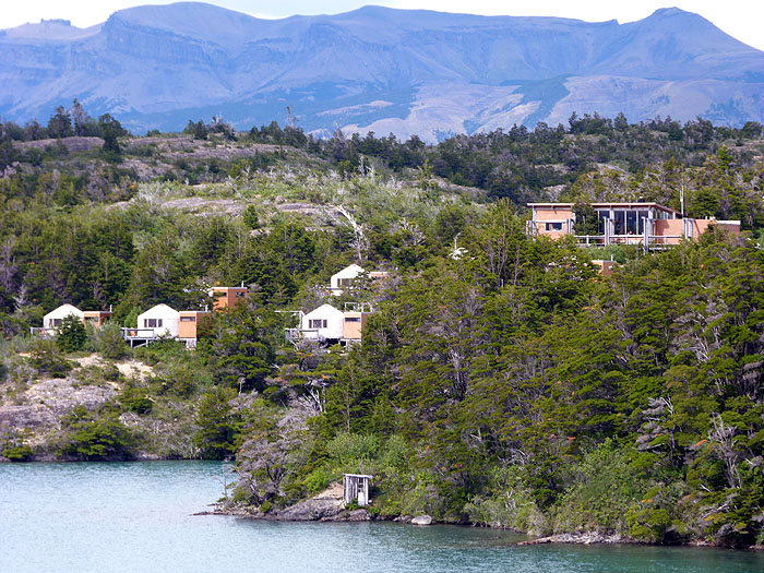 CL0214EP0662_patagonia-camp.jpg [&copy; Last Frontiers Ltd]