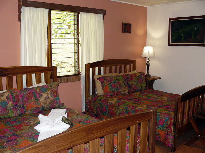 CR0516NL300_rancho-naturalista-aracari-room.jpg [&copy; Last Frontiers Ltd]