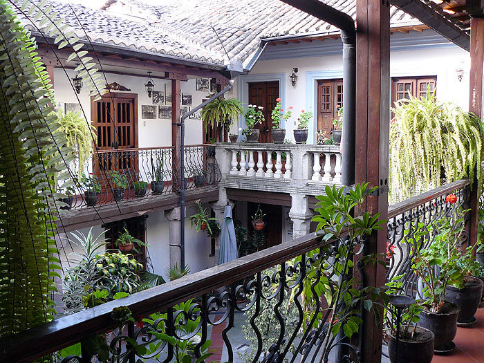 EC0310SM079_san-francisco-de-quito.jpg [&copy; Last Frontiers Ltd]