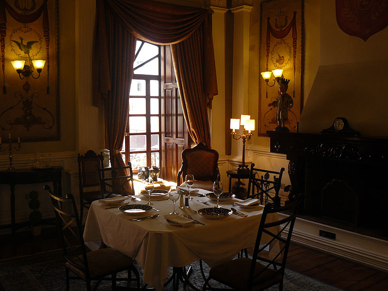 EC0917NL0571_cuenca-santa-lucia.jpg [&copy; Last Frontiers Ltd]