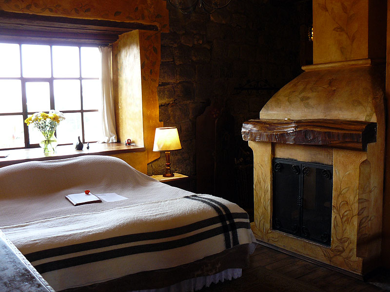 EC0917NL0775_san-agustin-de-callo-gordas-room.jpg [&copy; Last Frontiers Ltd]