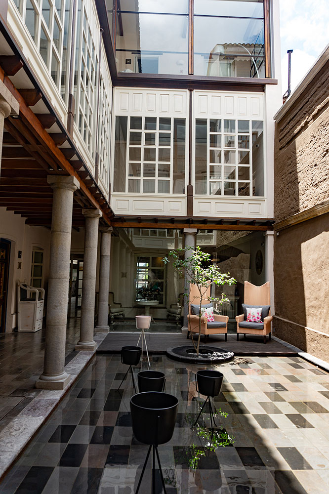 EC1018HG636_illa-experience-entrance-lobby.jpg [&copy; Last Frontiers Ltd]