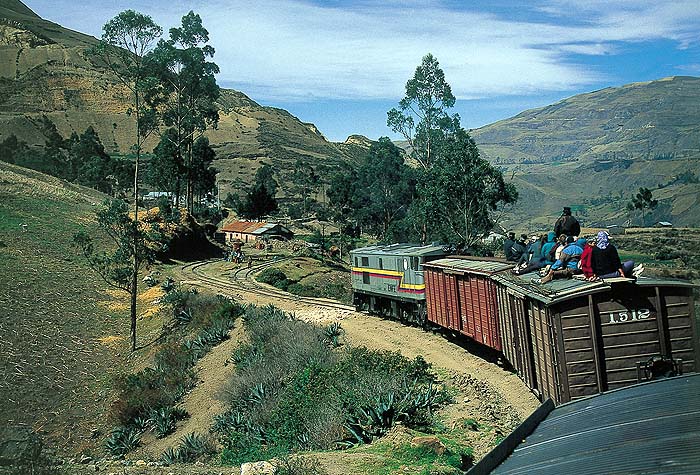EC1096EPB39_train_ride.jpg [&copy; Last Frontiers Ltd]