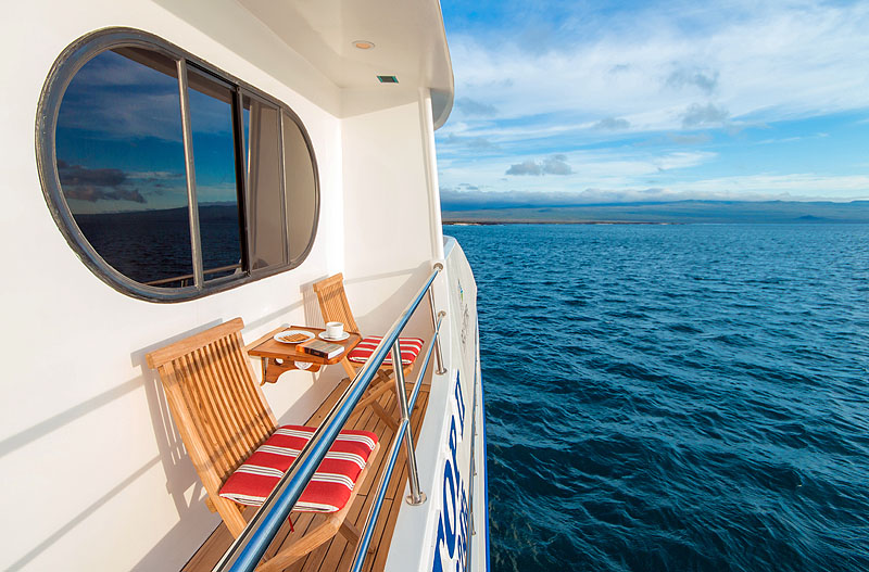 GP0516TT020_tip-top-II-balcony.jpg [&copy; Last Frontiers Ltd]