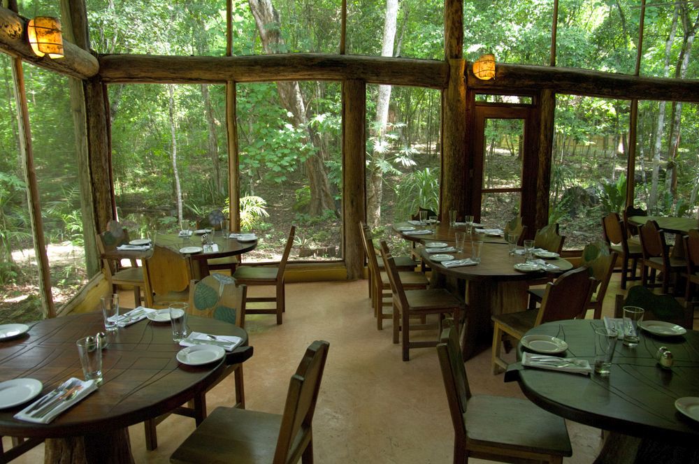 MX1206PC002_puerta-calakmul-restaurant.jpg [&copy; Last Frontiers Ltd]